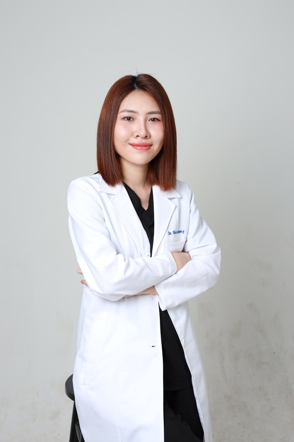 Bác sĩ Lê Huyền