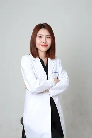 Bác sĩ Lê Huyền